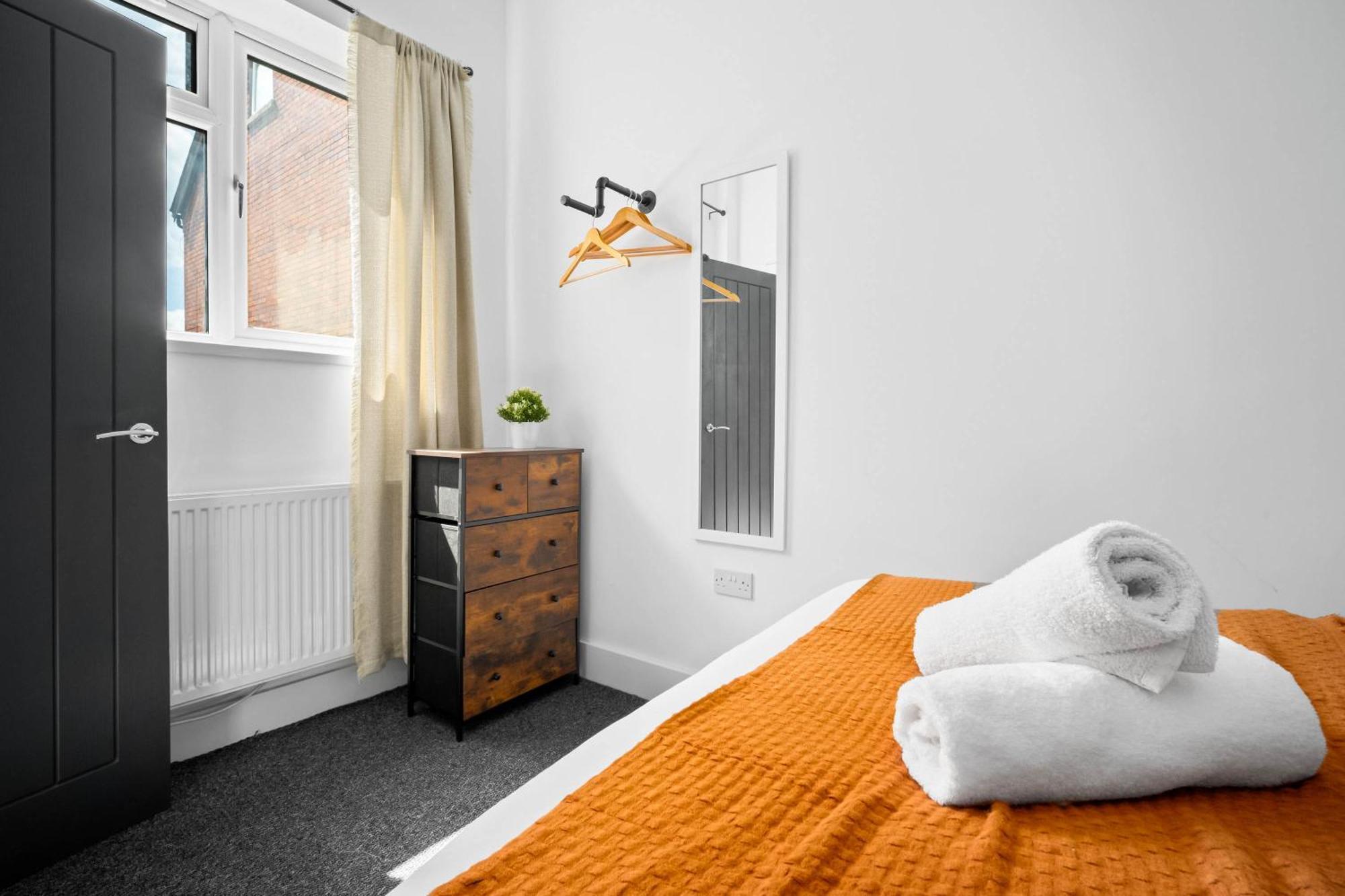 Stylish Apartment - Free Wifi & Netflix - On Street Parking - Double Bed - 49Ag Rowley Regis Ngoại thất bức ảnh